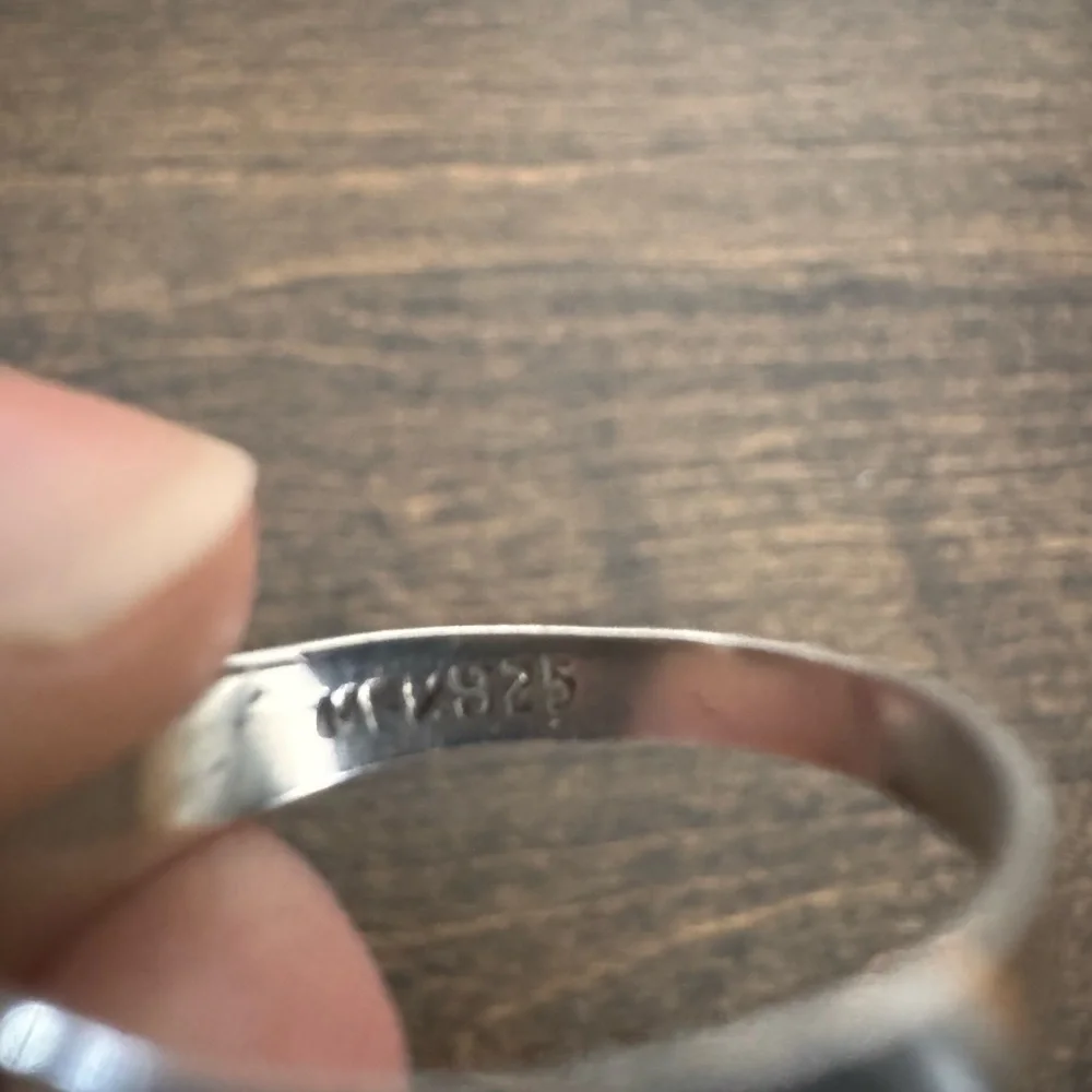 Silver and Blue Inlay Ring - Picture 3 of 4